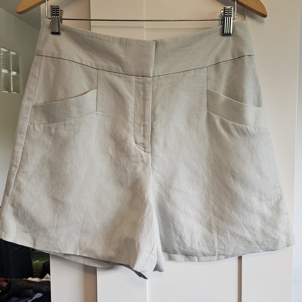 Club Monaco Women's High Waist Cream Shorts